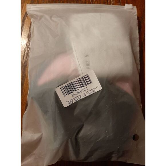 New Set 5 Face Masks Facial Covers with Breathing Valve and Filters - Picture 7 of 7
